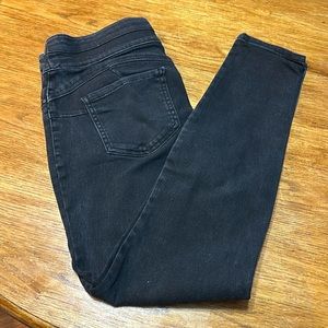 D. Jeans Black Skinny Jeans